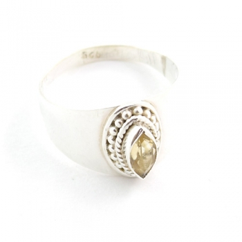 Chic design pretty yellow gemstone sterling silver ring for girls